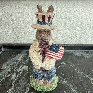 Haresnickle Patriotic Bunny RABBIT  Figurine Linda Lindquist Baldwin Americana